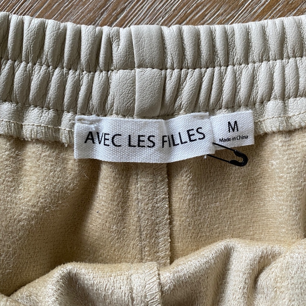 Avec Les Filles Faux Leather Shorts Pockets Cream - Medium - Picture 3 of 8